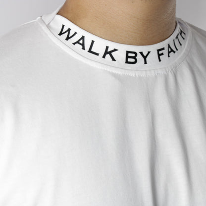 Camiseta Premium Caminar Con Fe